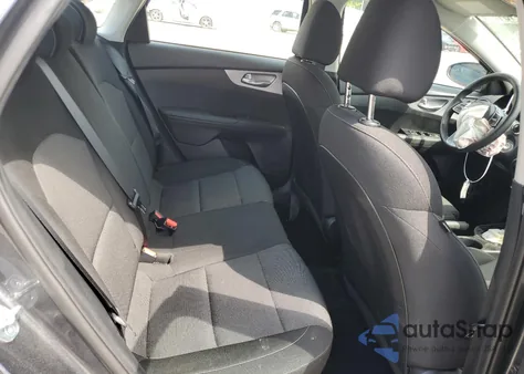 2023 Kia Forte Lx z USA, uszkodzony, nr VIN 3KPF24AD6PE660011